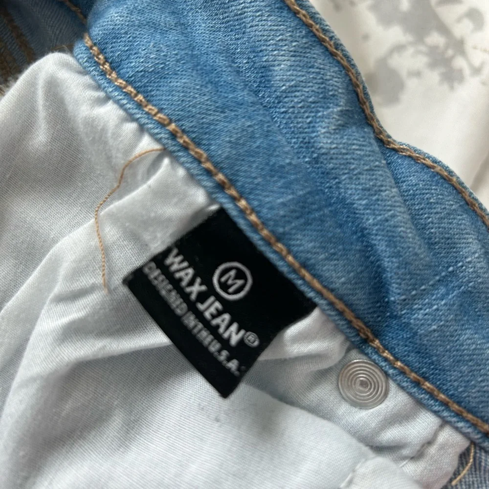 Size medium Shorts - Picture 2 of 4